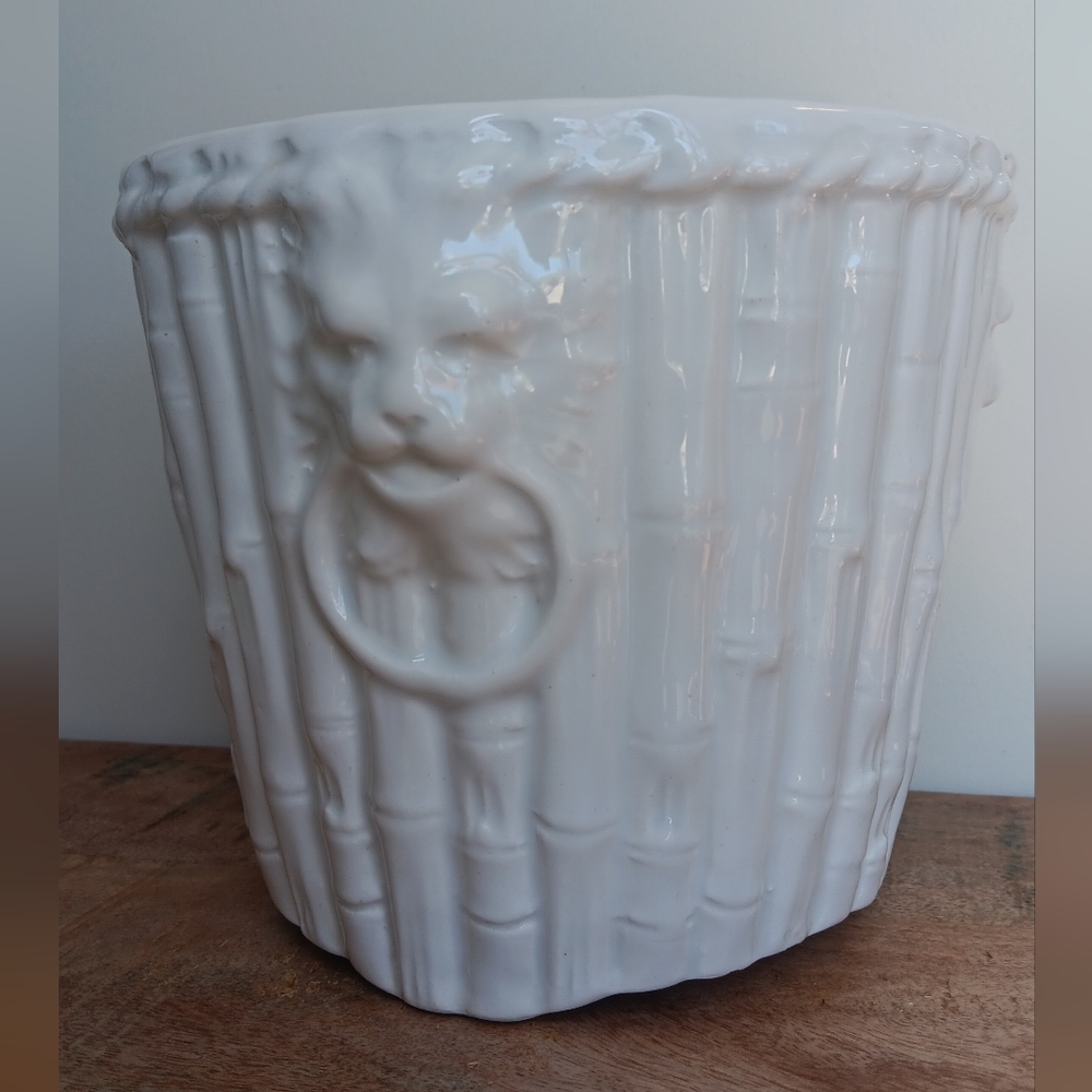 Vintage Ceramic Bamboo And Lions Planter - Picture 3 of 7